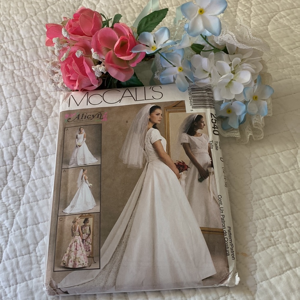McCall’s, UNCUT 2540 Wedding Dress pattern